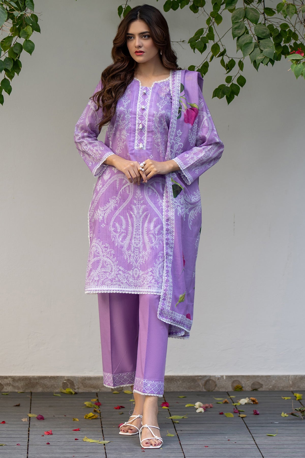 Salina Lawn Printed 3-Piece Suit by Regalia Textile