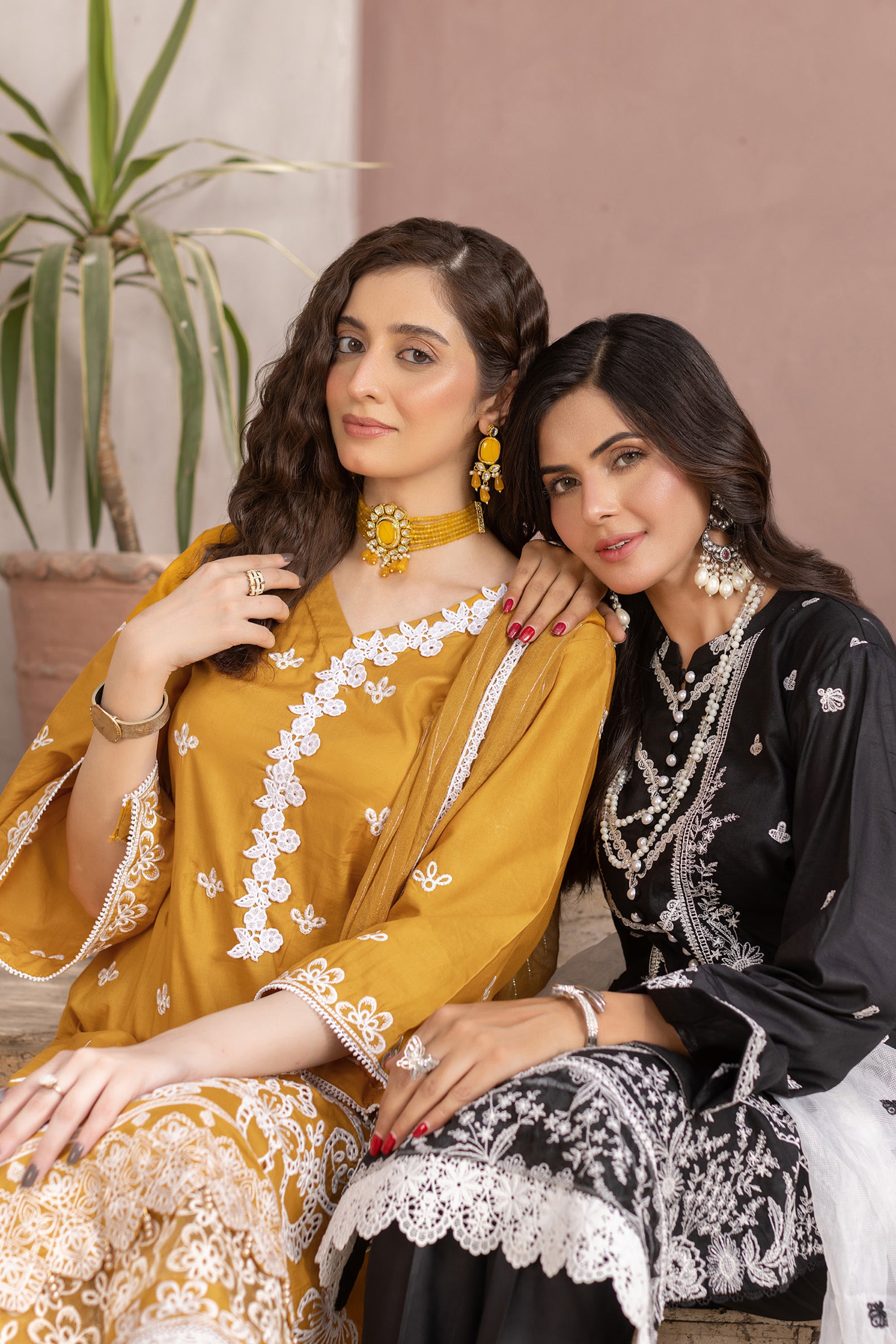 Rajis Mehak e Jahan Elegant Mustard and White