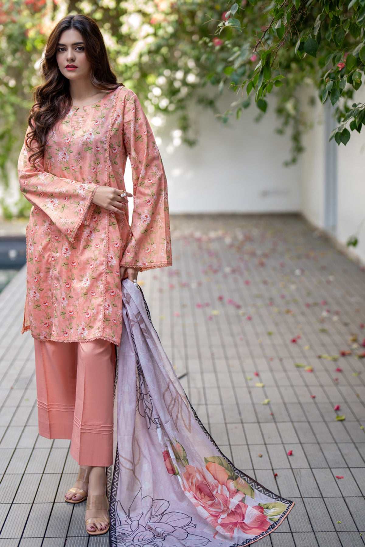 Salina Lawn Printed Unstitched 3-Piece Suit by Regalia Textile