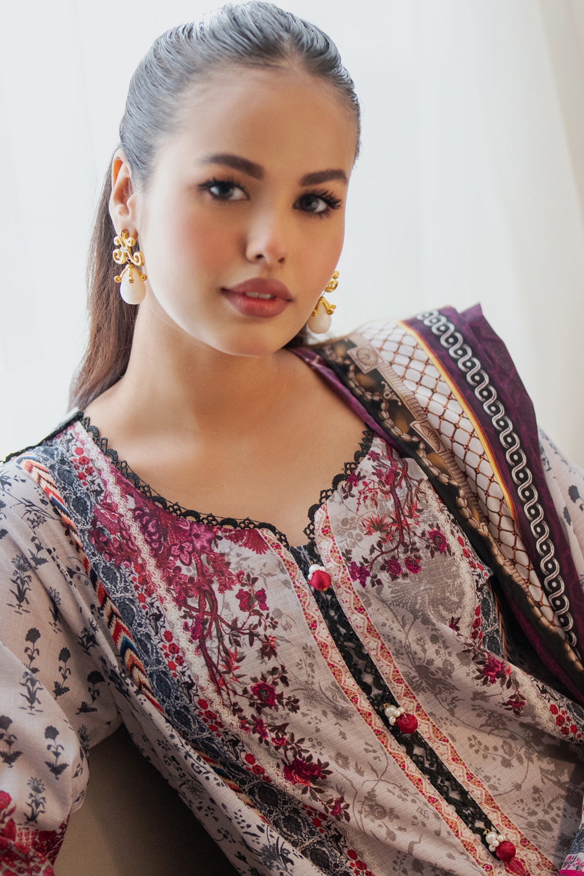 Salina Doriya Lawn By Regalia 3 Pcs Suit Collection 2025