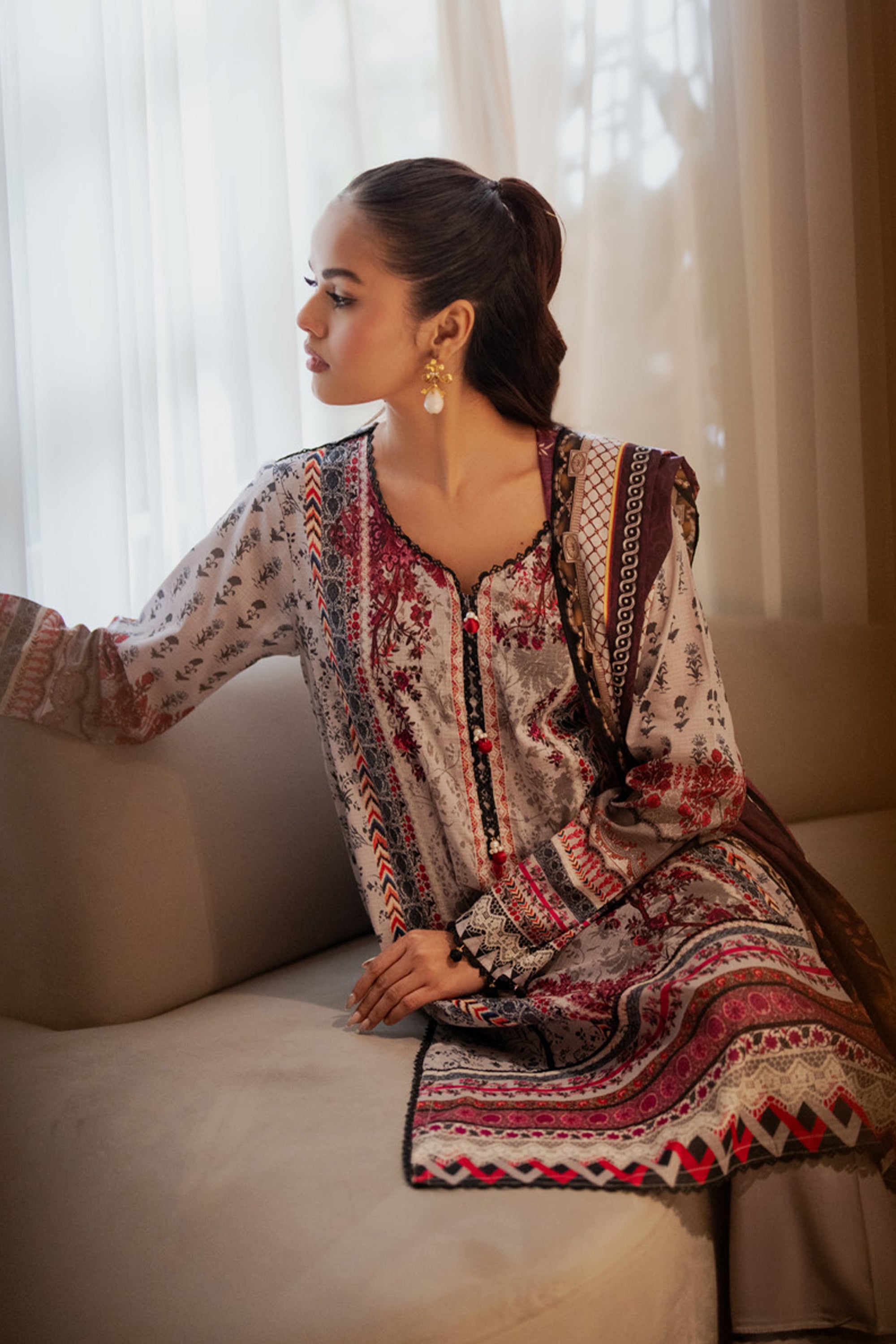 Salina Doriya Lawn By Regalia 3 Pcs Suit Collection 2025