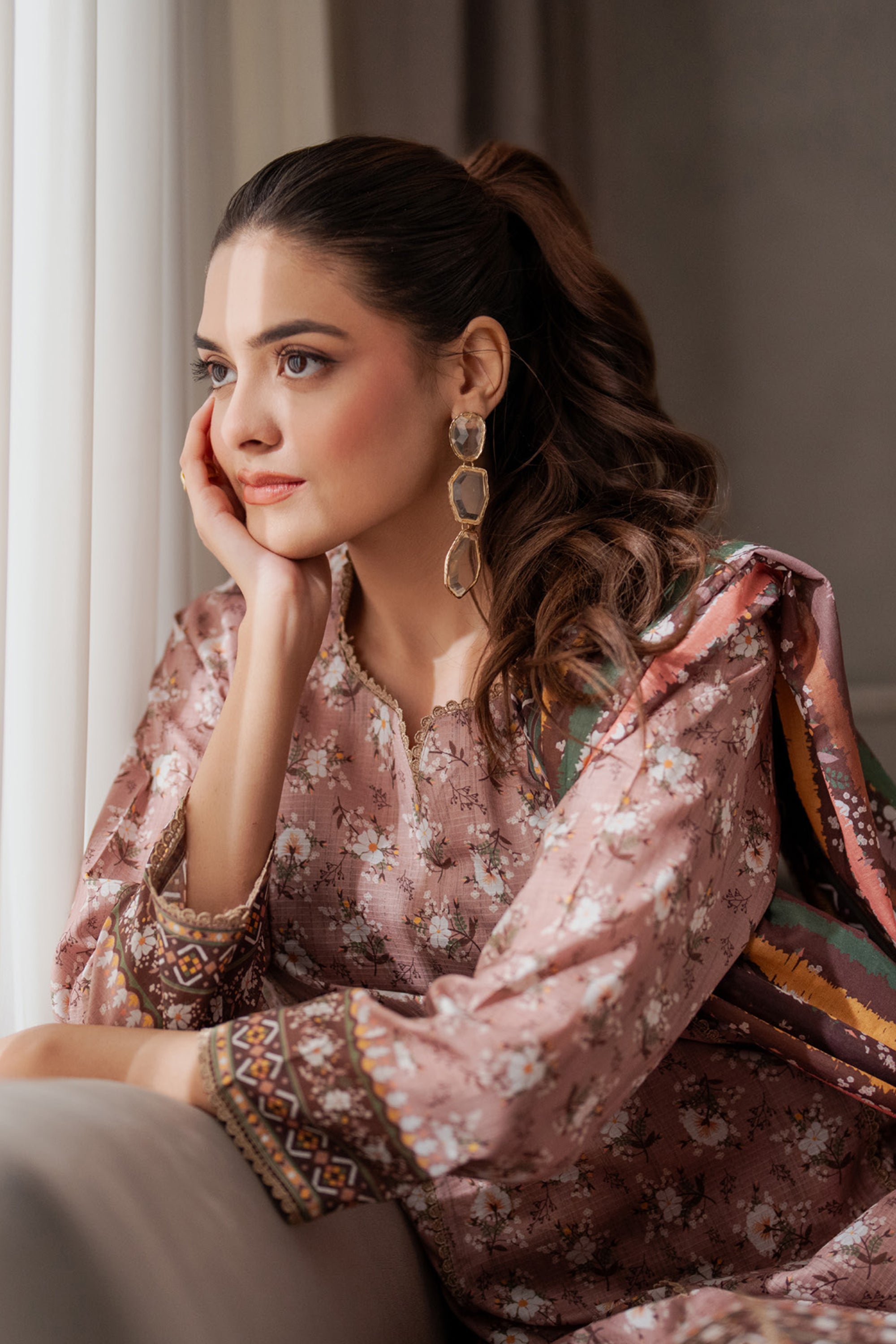 Salina Doriya Lawn Unstitched 3-Piece Suit by Regalia