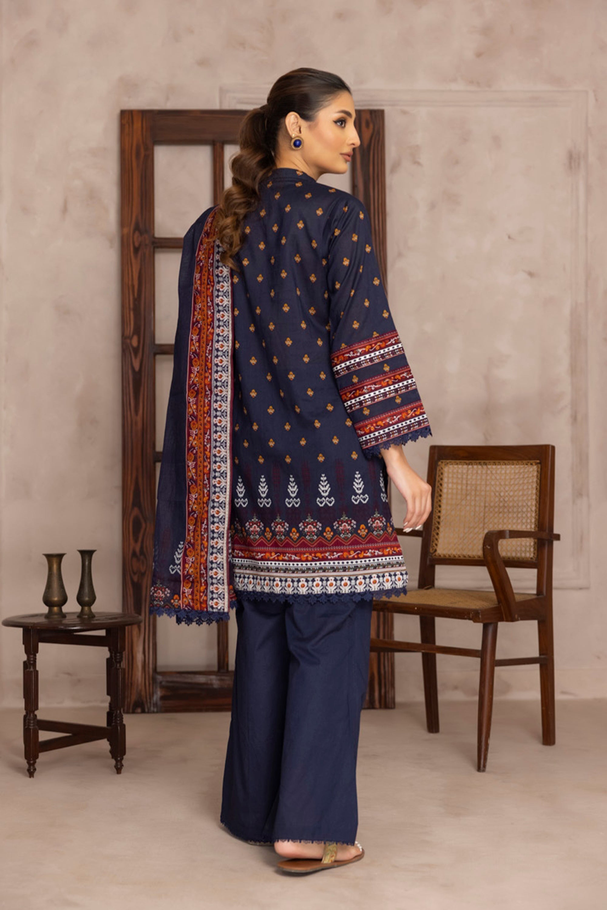 Salina printed lawn 2025 3PCS collection For Women