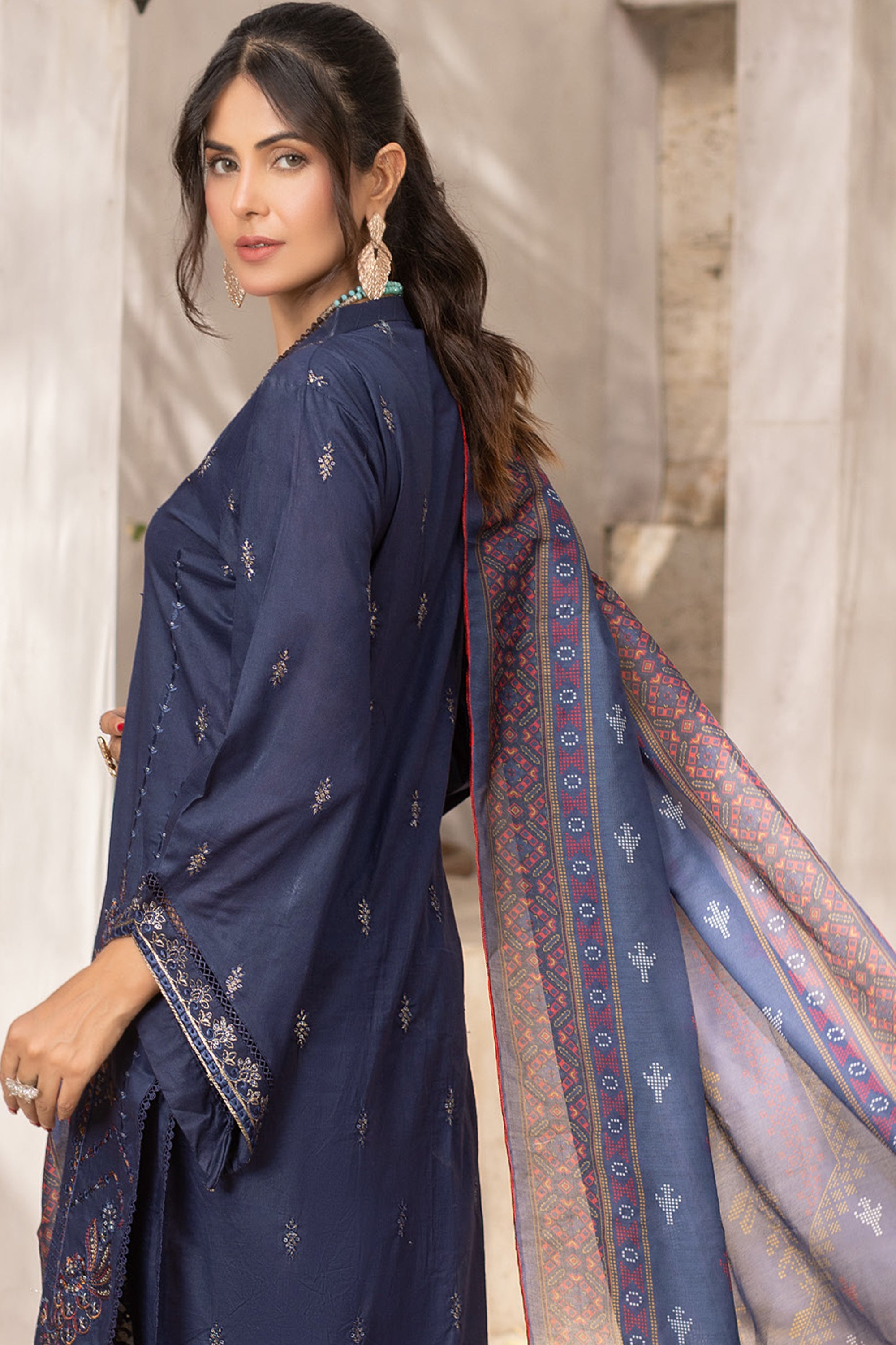 Rajis Mehak e Jahan Elegant Navy Blue
