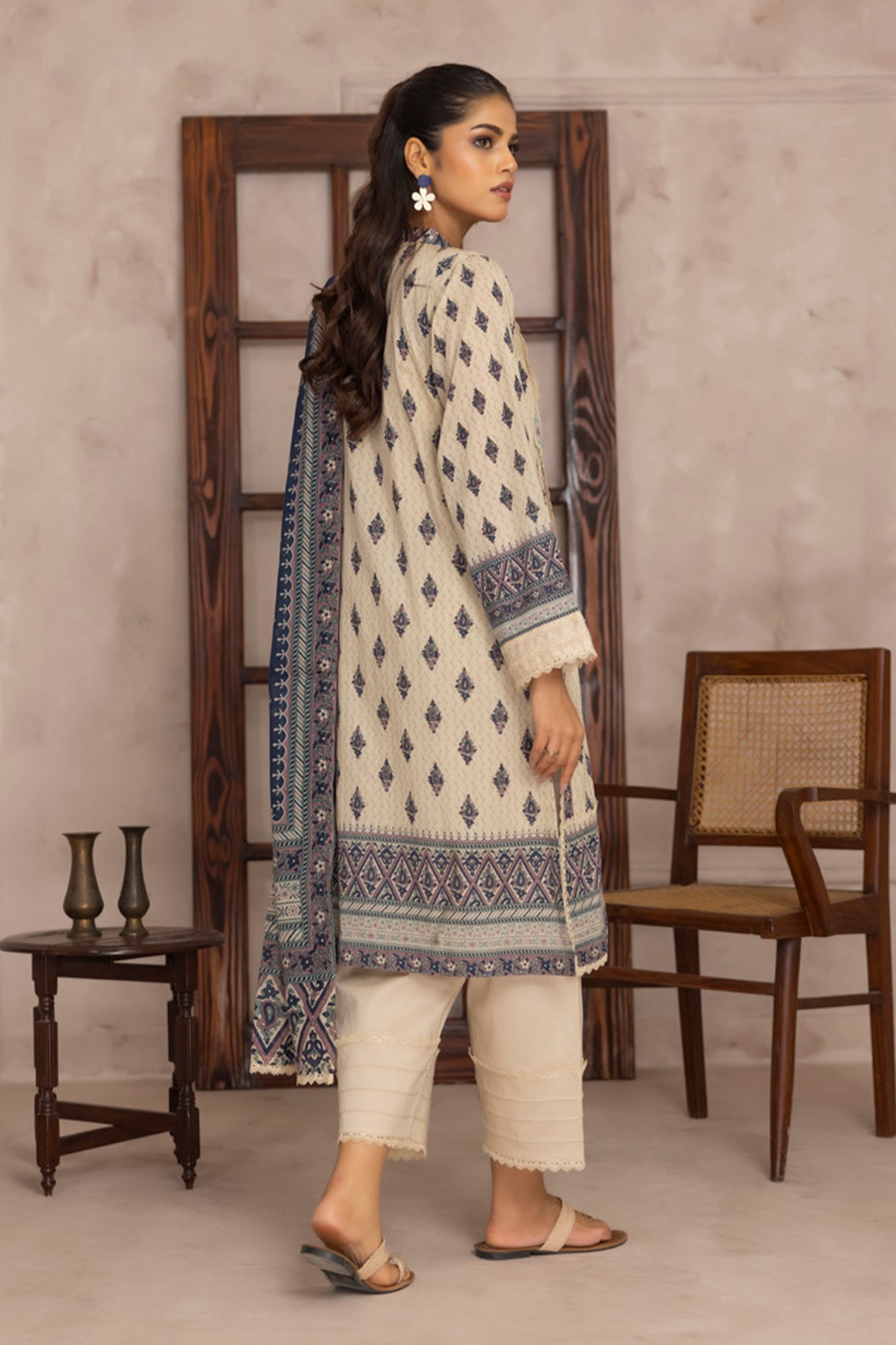 Salina 3PC Printed Lawn Suit Timeless Grace in Every