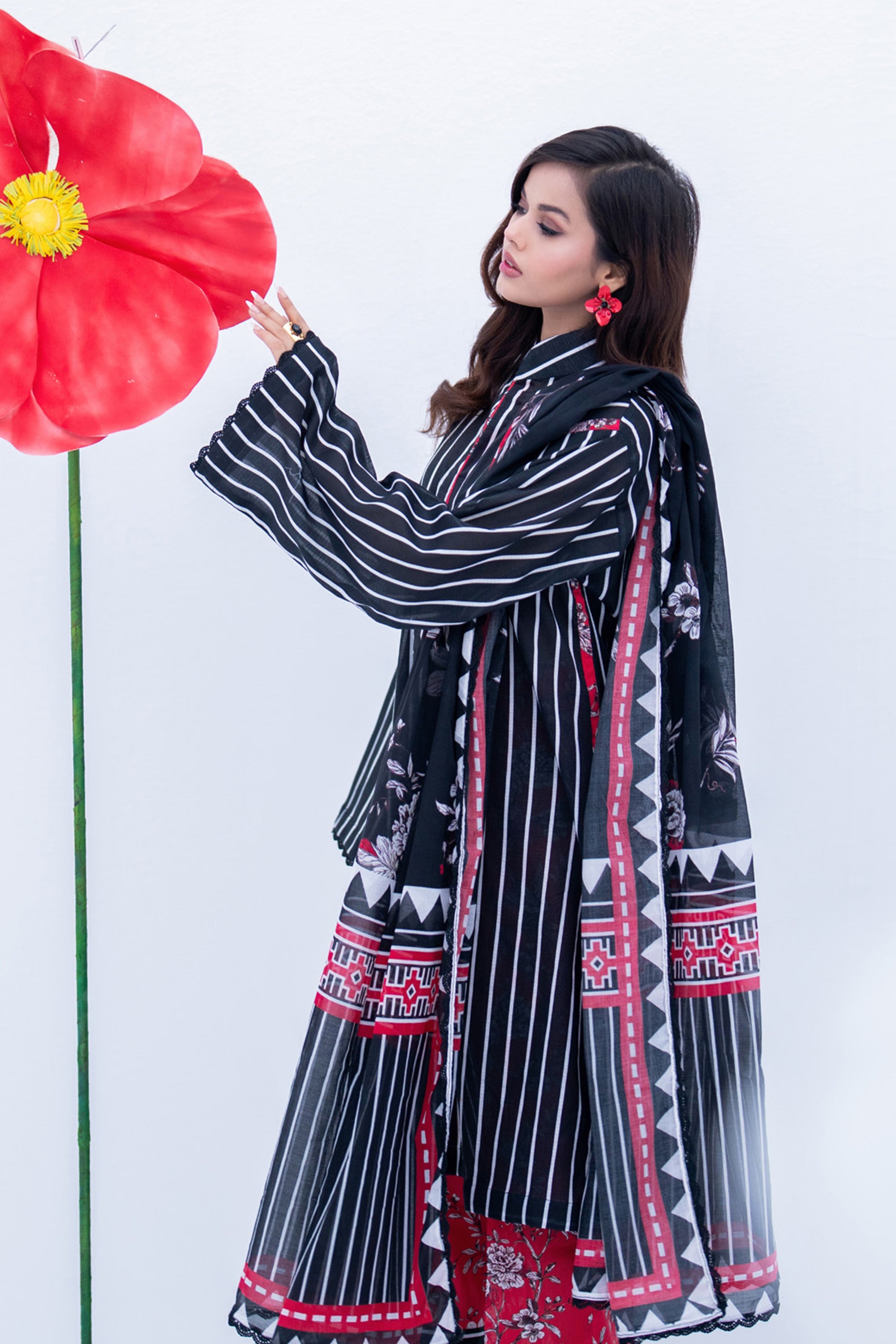 Vertical Stripe Lawn Set with Contrasting Floral Trousers & Dupatta