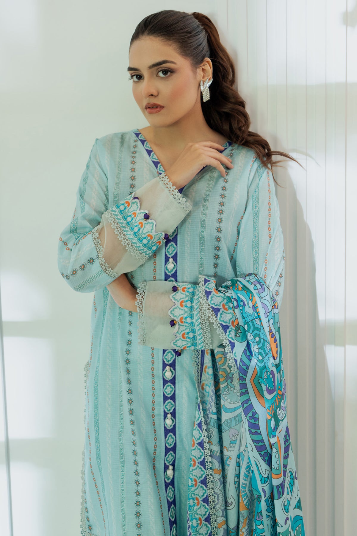 Regalia Salina Doriya Lawn Unstitched 3-Piece Suit