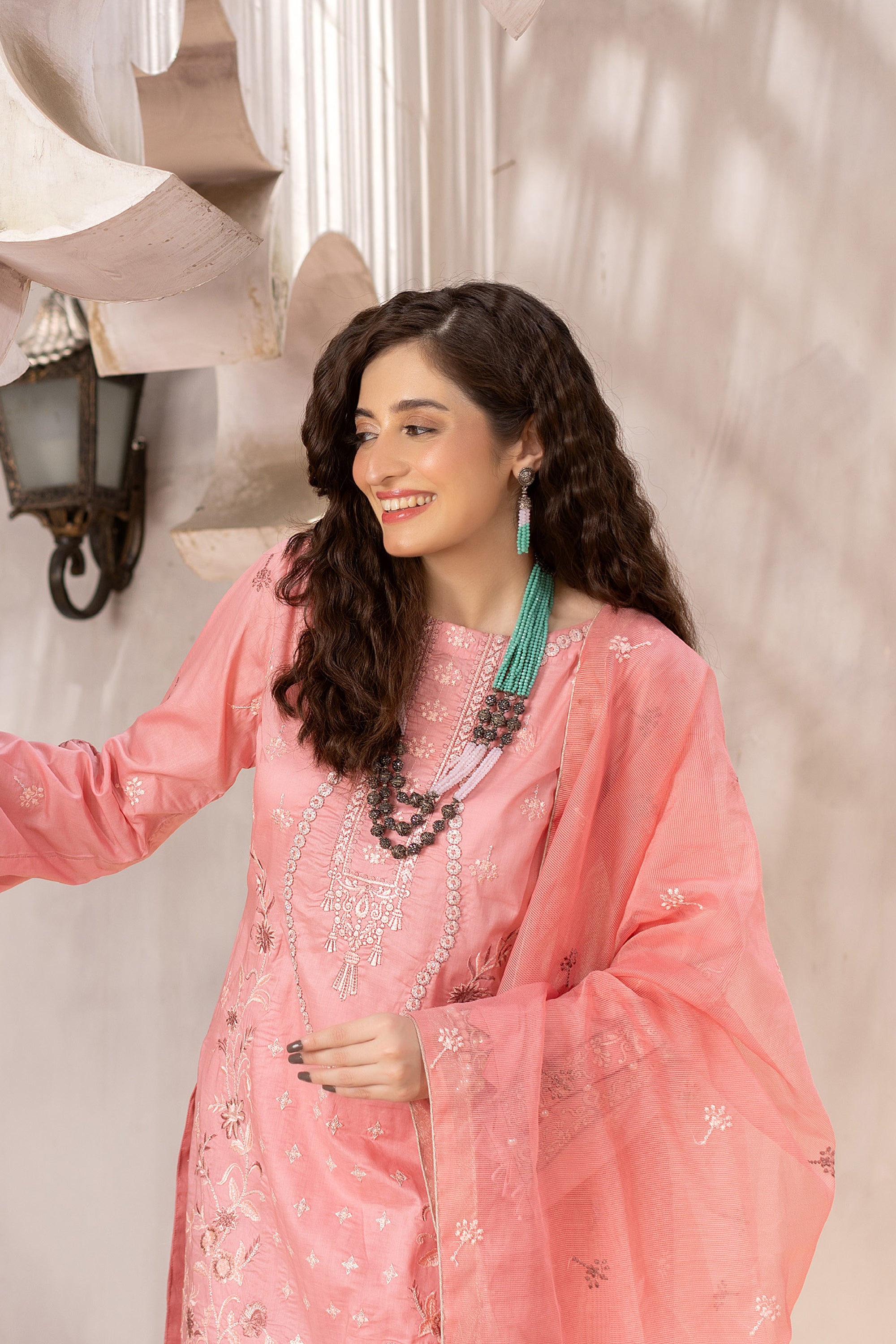 Rajis Mehak e Jahan Graceful Pink Embroidered